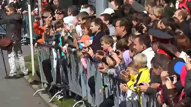 Трюки на машинах На машинах трюки