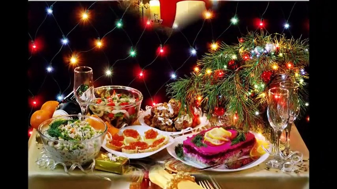 Стол новогодний. Сервировка стола новогоднего фото