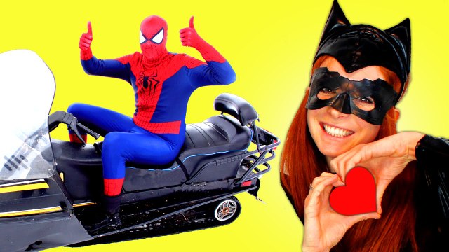 Spiderman vs Catwoman vs Batman in Real Life! Catwoman Kidnaps Batman - Fun Superhero Movie _) (1080p)