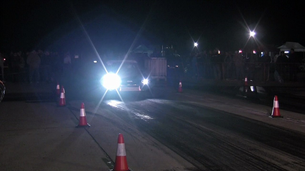 Honda Civic Turbo Vs. Nissan Skyline R32 GT-R Godzilla