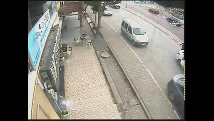 Soygun dehşeti saniye saniye kamerada