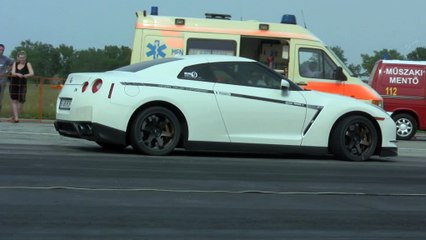 Nissan GT-R P800 Vs. Audi S2 Coupe