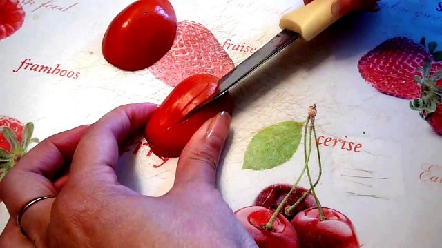 Карвинг огурца. Украшения из огурца и помидора. Decoration of vegetables.