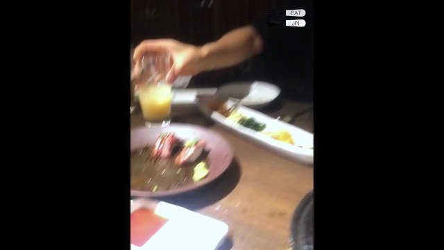 150912 밥 먹는 김석진