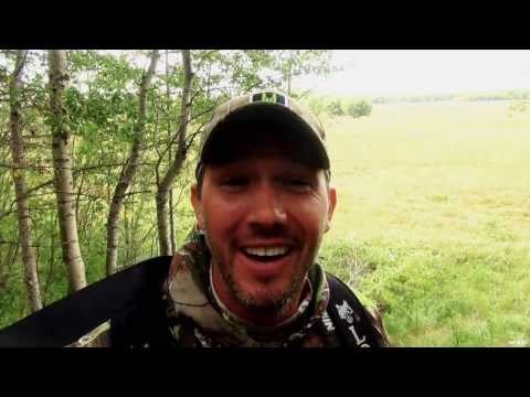 Bowhunting for Whitetail Deer in Alberta
