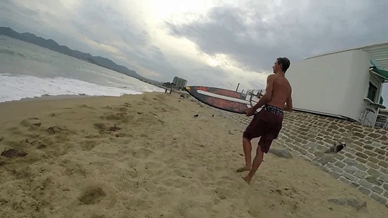 skimboard session Cannes