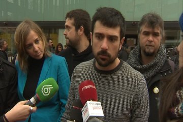 Espinar cree que Aguirre "saca balones" fuera de su partido