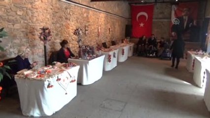 Engelli Öğrencilerin Sevgililer Günü İçin Yaptığı Hediyelik Eşyalar Yoğun Talep Görüyor