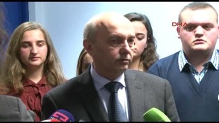 Kosova Başbakanı Bağımsızlık Gününde Protestolara Karşı Uyardı