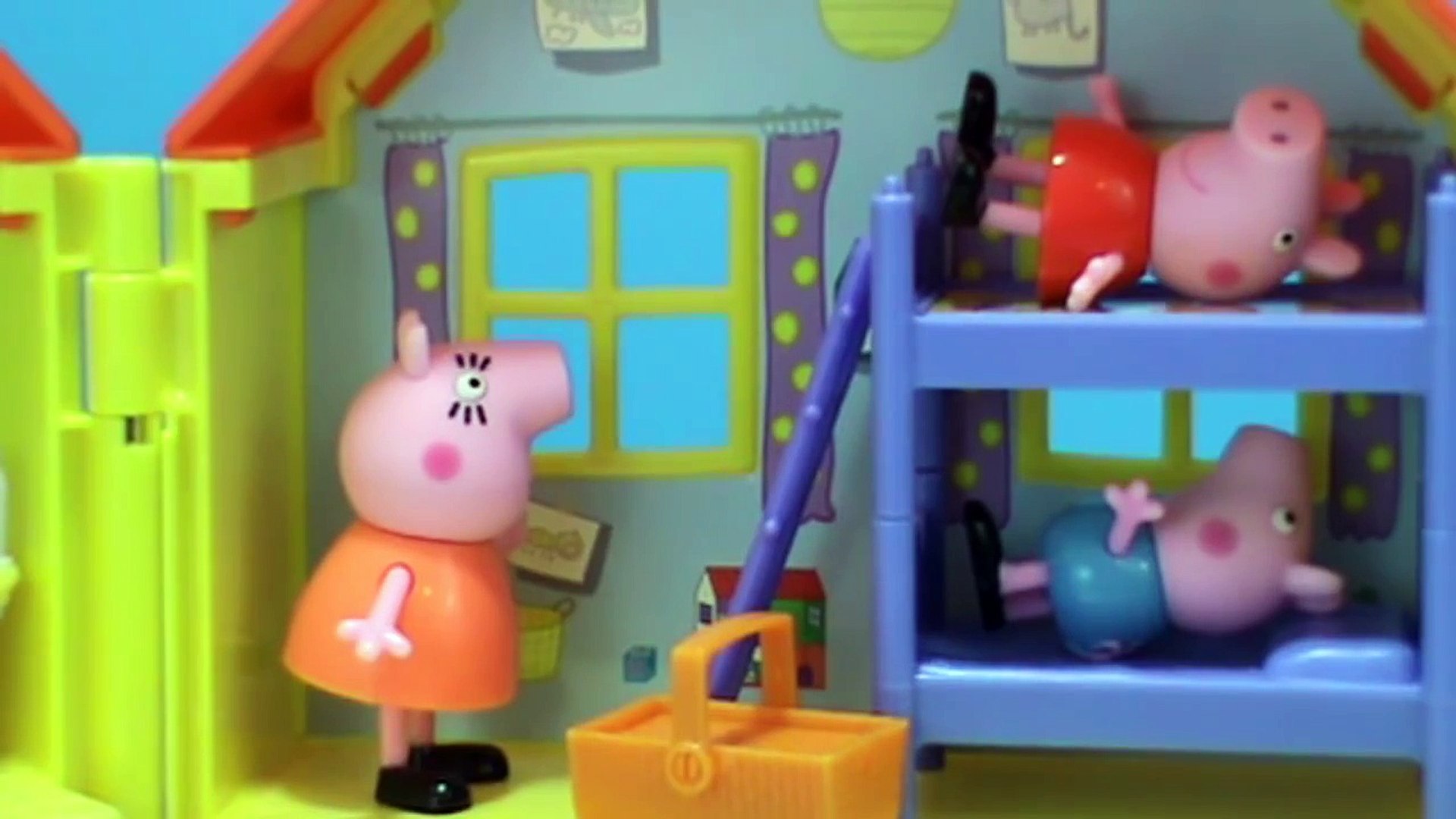 Peppa best sale hospital toy