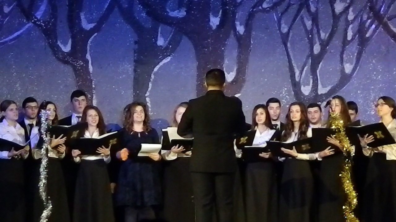 Spectacol de Craciun 2014. partea 4