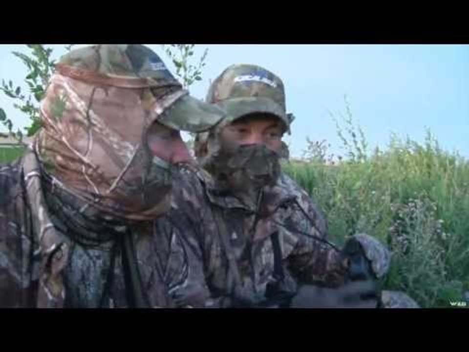Hunting Mule Deer at Close Range
