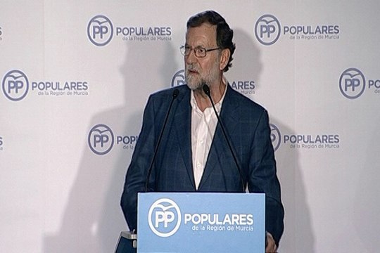Rajoy reivindica victoria del PP y su derecho a gobernar