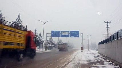 Antalya’ya kar yağdı