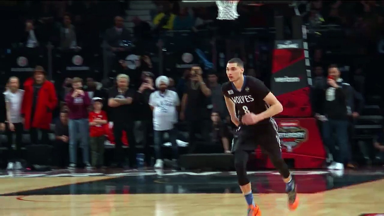 Zach LaVine Amazing Dunk on Dunk Contest