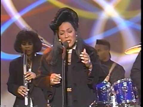 Patti LaBelle - Love Never Dies - Soul Train - January 11, 1992