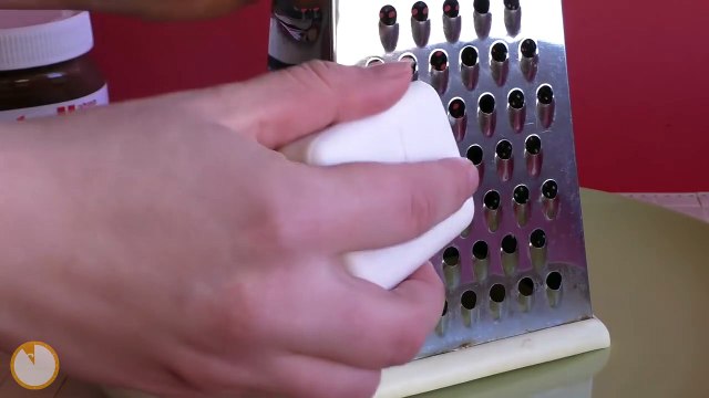 Как сделать мыло из детского мыла- (Мыло с НУТЕЛЛОЙ!) - За 60 секунд