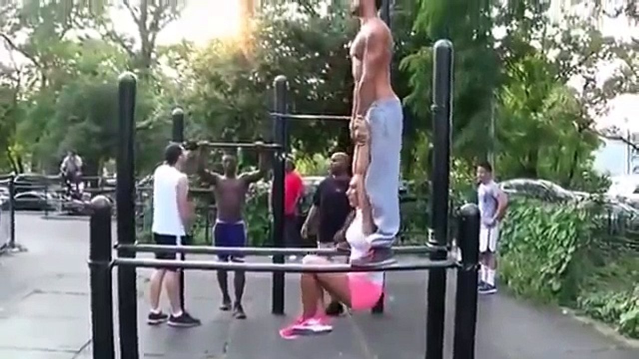 Pasangan ini Berolahraga secara HOT!