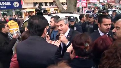 Polisten sağlıkçılara biber gazı