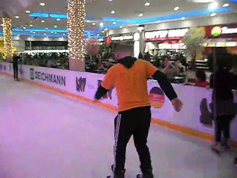 Катание на коньках обучение! 3-я тренировка Василия