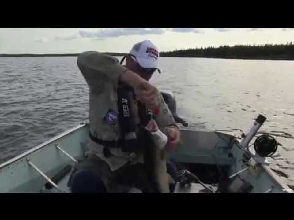 Fishing for Lake Trout on Hearne Lake