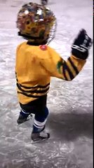 Катание на коньках.Первые шаги и падения Ноябрь 2014г