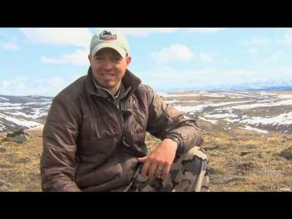 Hunting Grizzly Bear in Alaska