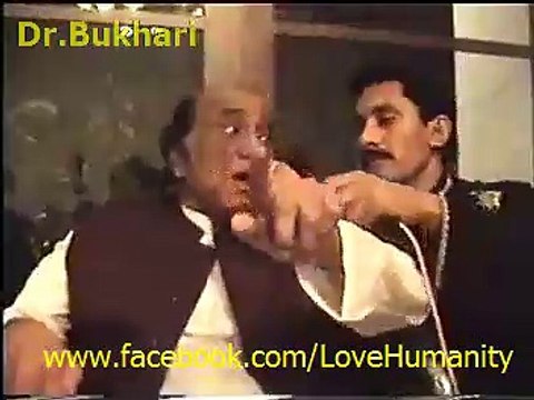 Last Singing of Mehdi Hassan .. in Wheel Chair .. with Instruments .. before He lost his Voice forever