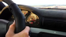 Bmw M5 e60 vs Audi Rs4 drag race on Highway