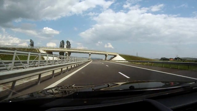 BMW M6 310 kmh on highway