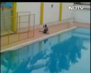 Spotted Leopard strolling around Bengaluru school on Sunday