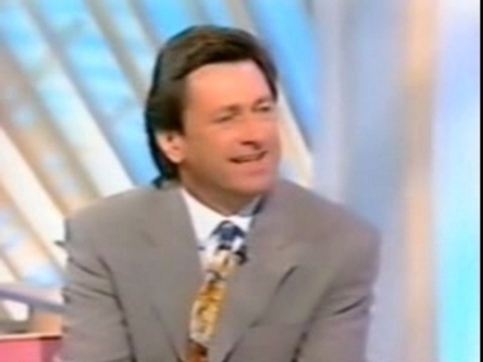 Crystal Gayle don't it make my brown eyes blue