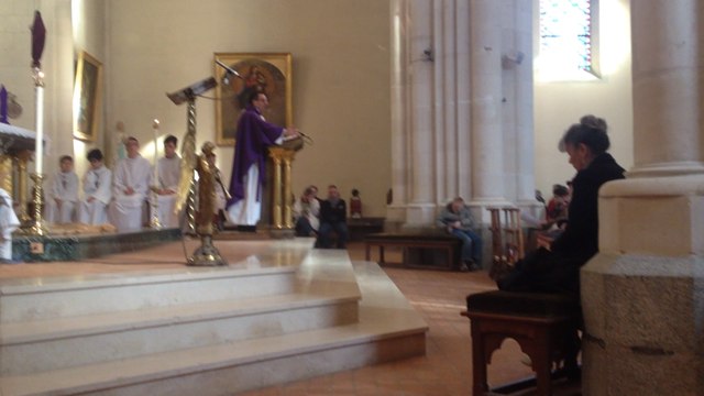 Saint-Valentin : les couples renouvellent leurs vœux à l'église Saint-Rémi