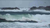 Elevan a roja la alerta costera en A Coruña por el temporal de viento y olas de 8 a 9 metros