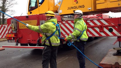 Nouveau pont sur l'autoroute A602 pour le CHC MontLégia à Liège
