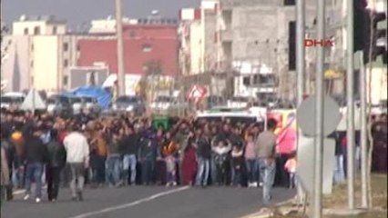 Download Video: Şanlıurfa Viranşehir Cizre'de Öldürülen PKK'lı Viranşehir'de Toprağa Verildi