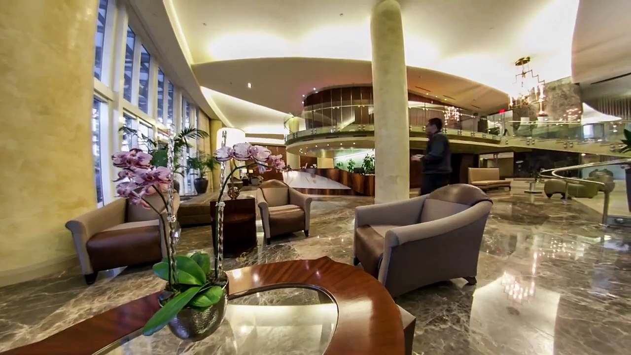Роскошь класса люкс в Трамп Палас, Санни-Айлс-Бич, Флорида
