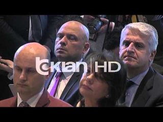 KERRY:SHQIPERIA PO LEVIZ NE DREJTIMIN E DUHUR