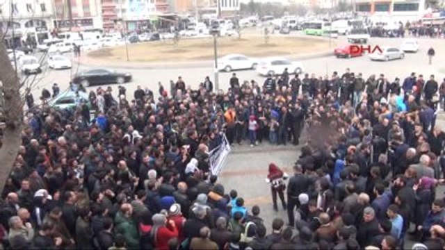 Batman'da Öcalan İçin Olaylı Yürüyüş