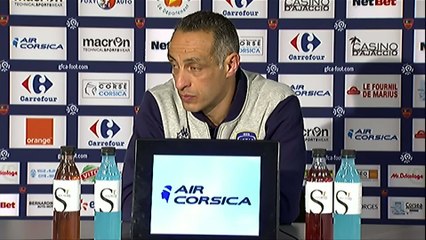 Foot - L1 - ESTAC : Bradja «Je rend hommage aux joueurs»