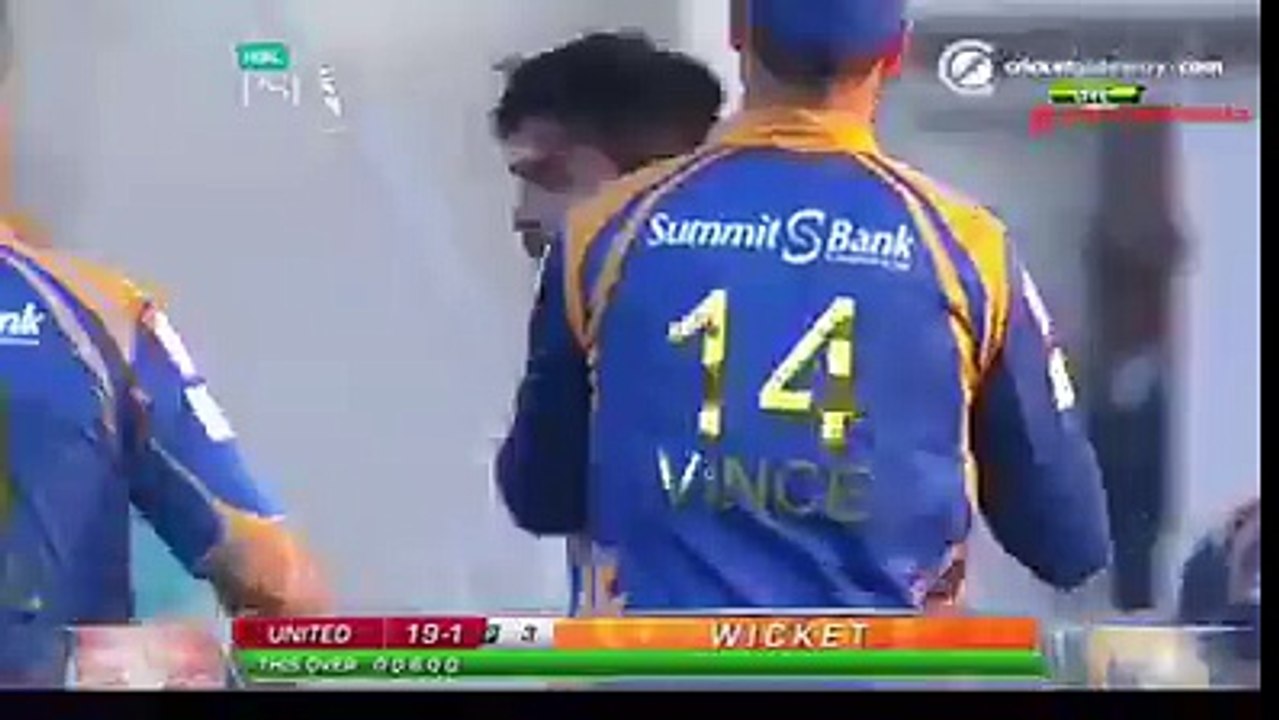 MUST WATCH | Andre Russell got out hit wicket after a terrific over from Muhammed Amir