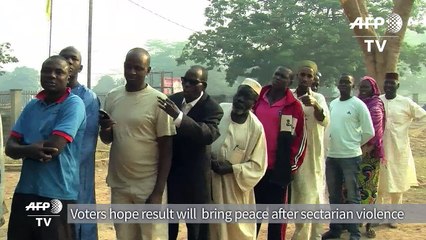 Hopes for peace as Central Africans vote in presidential run-off
