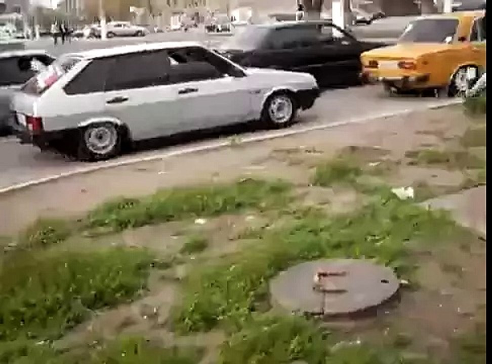 Уличные гонки на тюнингованых машинах 2014, тазы валят
