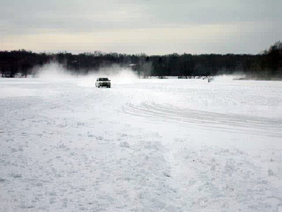 Экстремальное вождение в зимний период !(2)