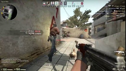 Playing League of Legends - 1º