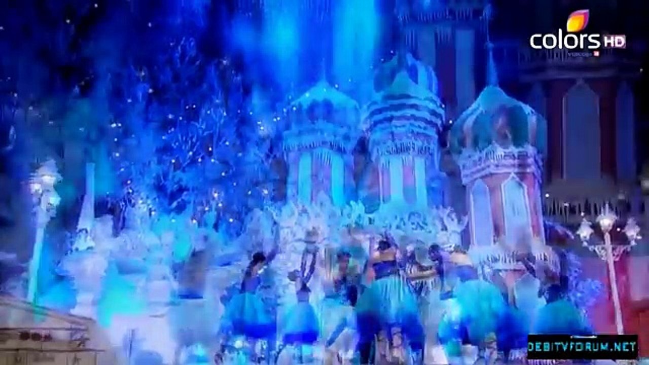 Drashti Dhami & Vivian Dsena Romantic Performances _ Colors Golden Petal Awards 2012