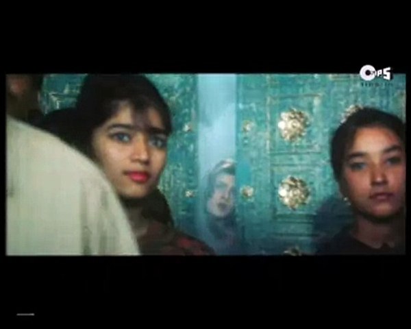 Yaariyan Yaariyan - Beqabu - Sanjay Kapoor & Mamta Kulkarni - Ud