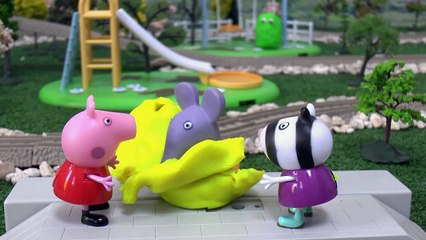 Peppa Pig Play Doh Surprise Egg Thomas The Train Huevo Sorpresa Playdough Hello Kitty Episode