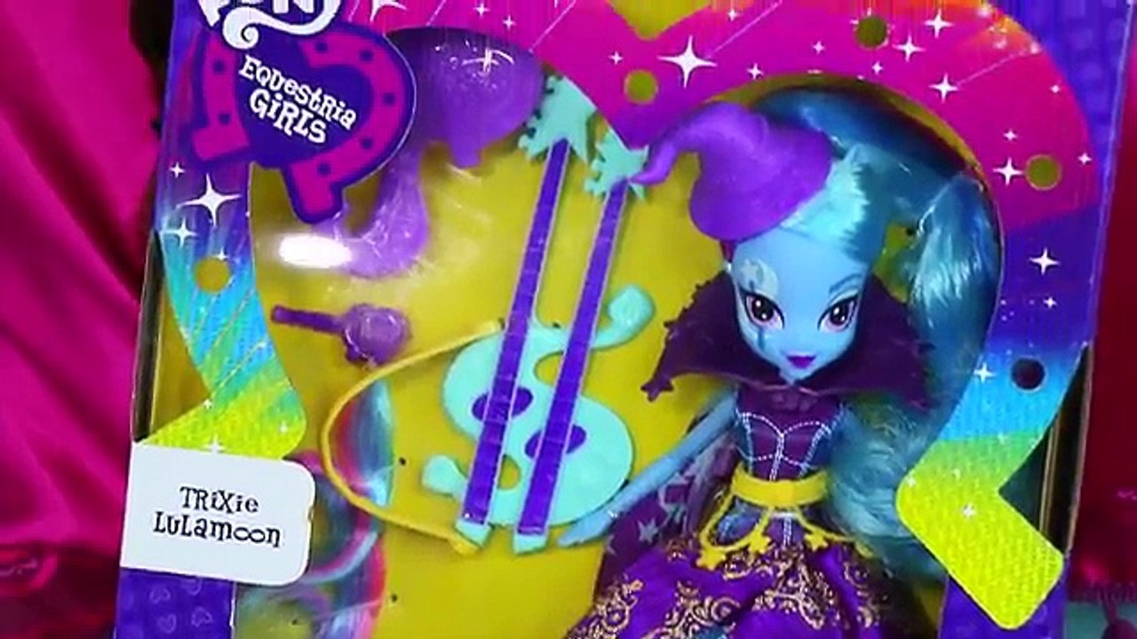 Frozen Anna in Real Life - Opening Christmas Toys - Disney Princess Video Part 2