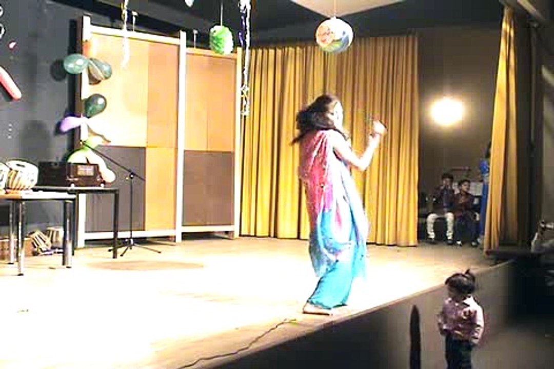 Bollywood Danc in Frankfurt Eid-Party 08